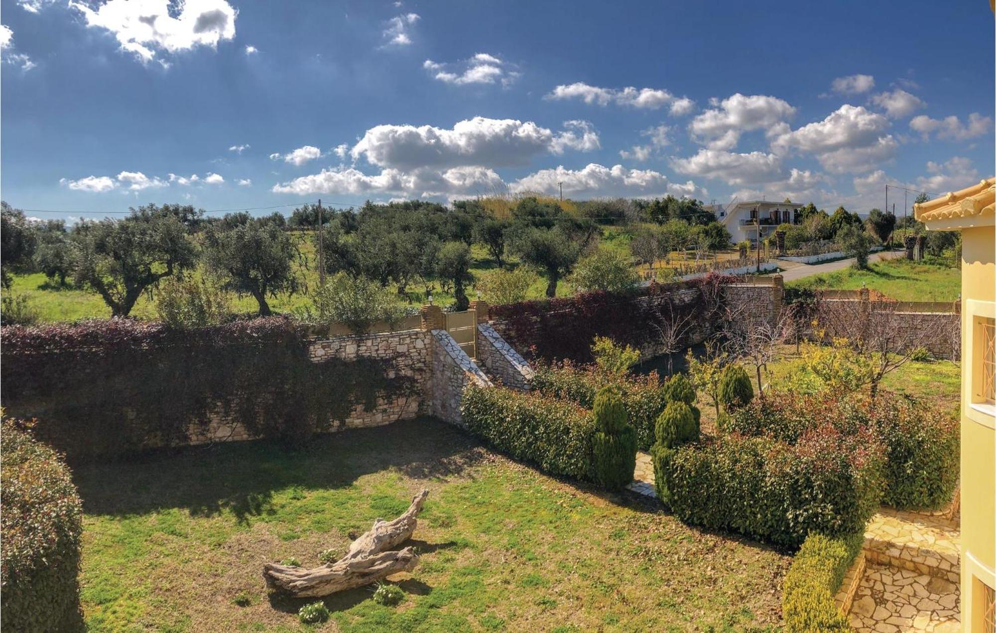 Amazing Home In Koroni With Wifi Exteriér fotografie